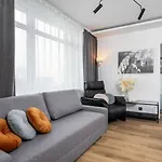 Apartment Monochrome Lazienki Park